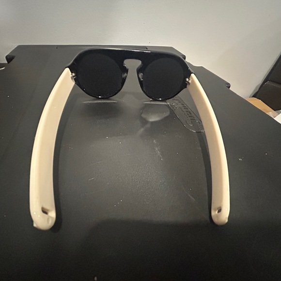 Stylish Black Sunglasses
